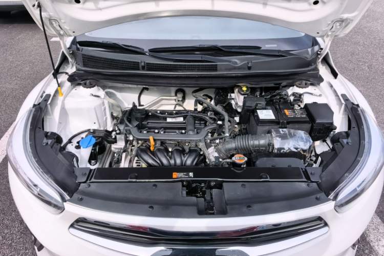 Used Kia kx1 Stonic 2019 1.4L Manual Fun Edition China VI Standard Engine Bay
