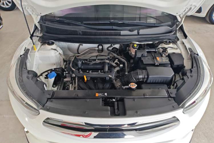 Used Kia kx1 Stonic 2019 1.4L Automatic Sport Edition China VI Engine Bay