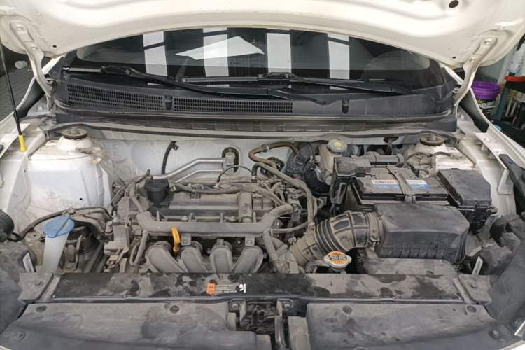 Used Kia kx1 Stonic 2019 1.4L Automatic Fun Edition China VI Engine Bay