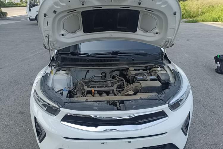 Used Kia kx1 Stonic 2019 1.4L Automatic Sport Edition China VI Engine Bay