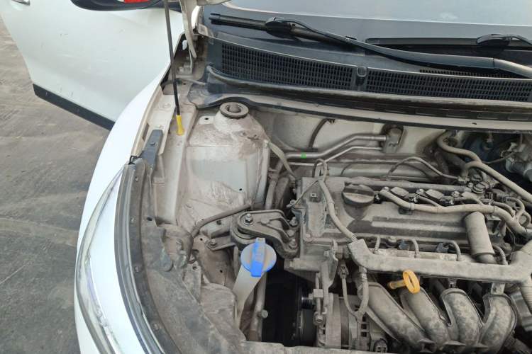 Used Kia kx1 Stonic 2019 1.4L Automatic Fun Edition China V Standard Engine Bay Right