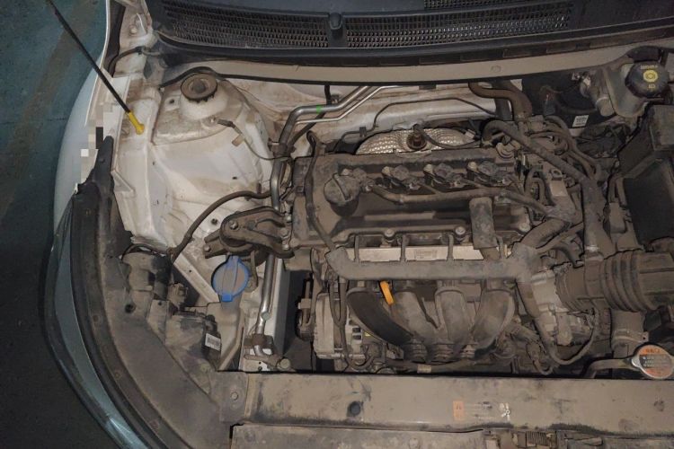 Used Kia kx1 Stonic 2019 1.4L Automatic Fun Edition China VI Engine Bay Right
