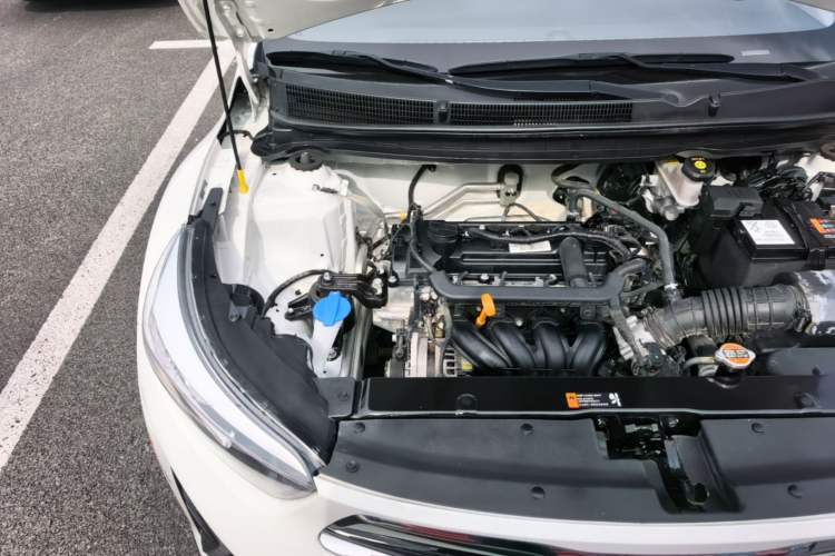 Used Kia kx1 Stonic 2019 1.4L Manual Fun Edition China VI Standard Engine Bay Right