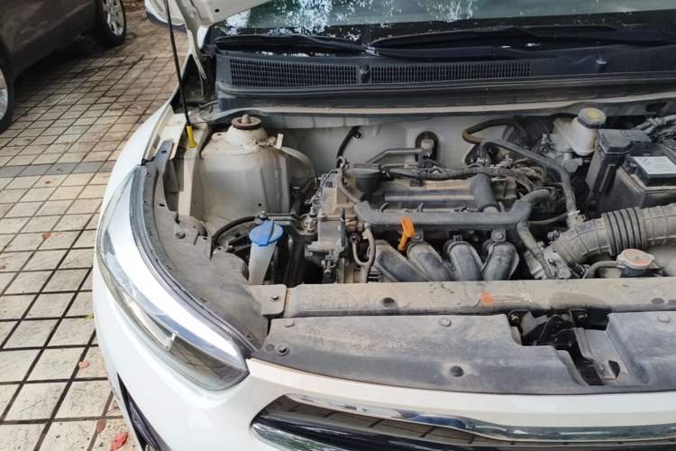 Used Kia kx1 Stonic 2019 1.4L Manual Fun Edition China VI Standard Engine Bay Right