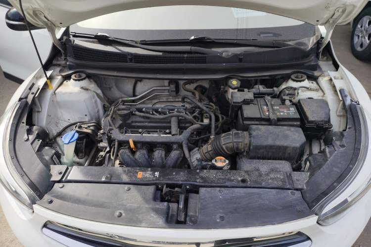 Used Kia kx1 Stonic 2019 1.4L Automatic Fun Edition China V Standard Engine Bay