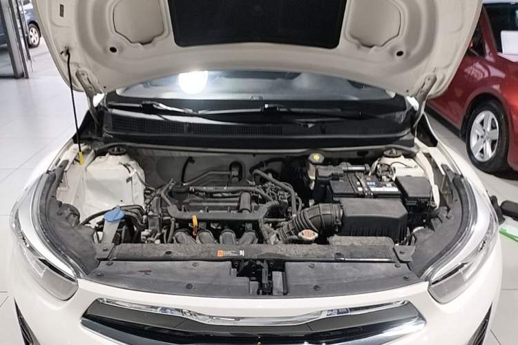 Used Kia kx1 Stonic 2019 1.4L Automatic Fun Edition China VI Engine Bay