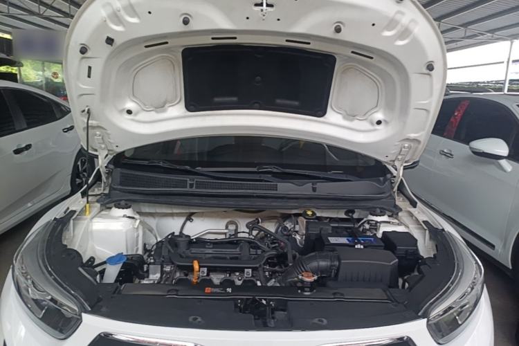 Used Kia kx1 Stonic 2019 1.4L Automatic Sport Edition China VI Engine Bay