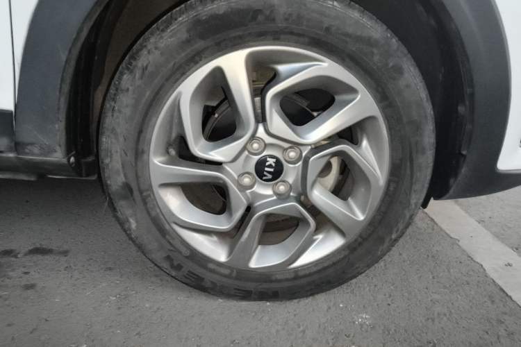 Used Kia kx1 Stonic 2019 1.4L Automatic Fun Edition China V Standard Exterior 1