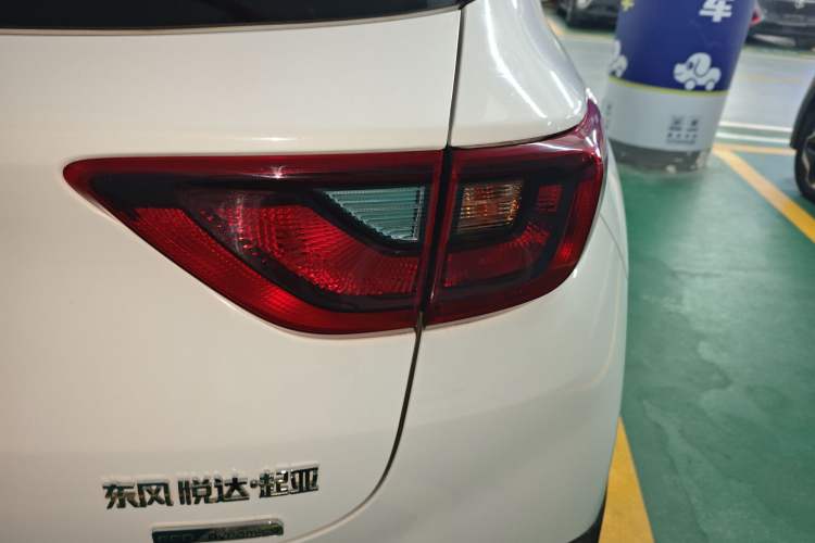 Used Kia kx1 Stonic 2019 1.4L Automatic Fun Edition China V Standard Exterior 3