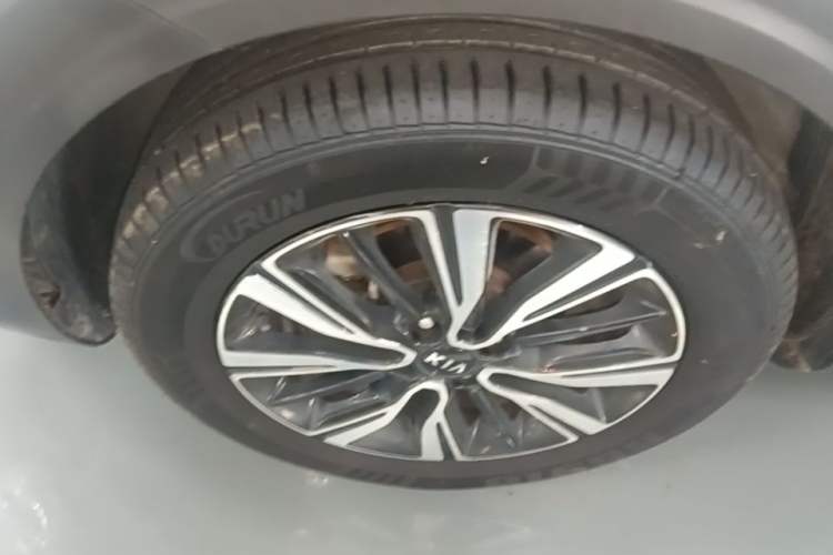 Used Kia kx1 Stonic 2019 1.4L Automatic Fun Edition China V Standard Exterior 4