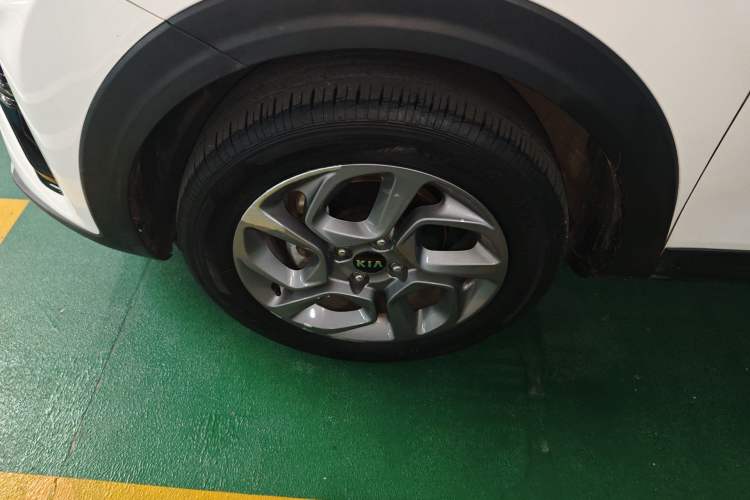 Used Kia kx1 Stonic 2019 1.4L Automatic Fun Edition China V Standard Exterior 4