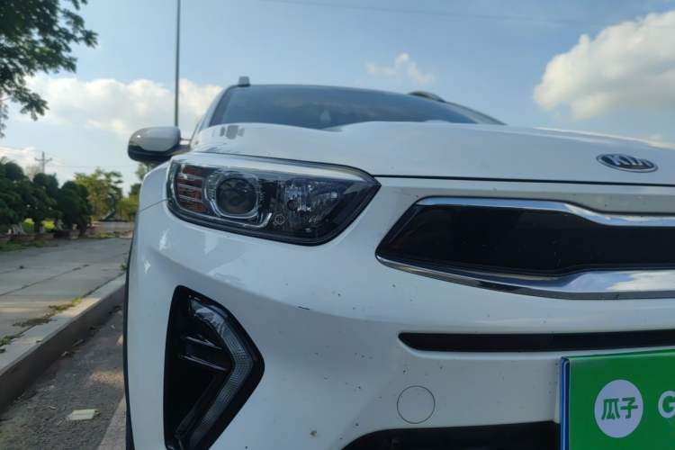 Used Kia kx1 Stonic 2019 1.4L Automatic Fun Edition China VI Exterior 6