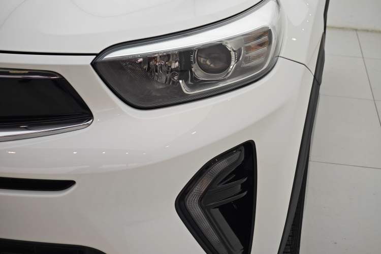 Used Kia kx1 Stonic 2019 1.4L Automatic Fun Edition China VI Exterior 6
