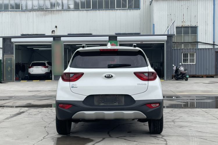 Used Kia kx1 Stonic 2019 1.4L Automatic Fun Edition China VI Exterior 6