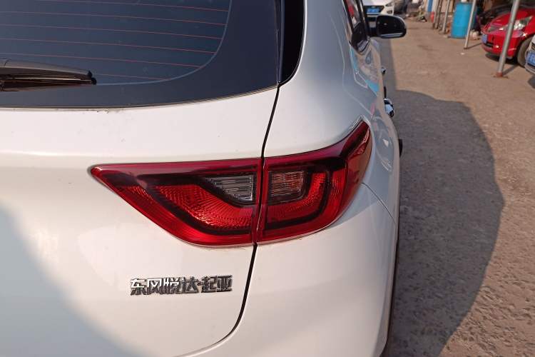 Used Kia kx1 Stonic 2019 1.4L Automatic Fun Edition China VI Exterior 6