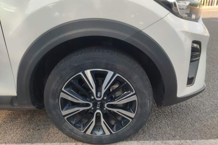Used Kia kx1 Stonic 2019 1.4L Automatic Fun Edition China VI Exterior 7