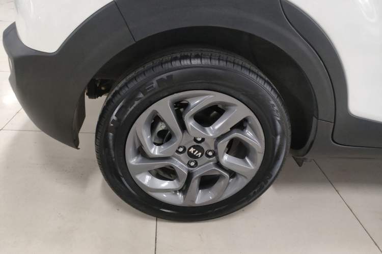 Used Kia kx1 Stonic 2019 1.4L Automatic Fun Edition China V Standard Exterior 8