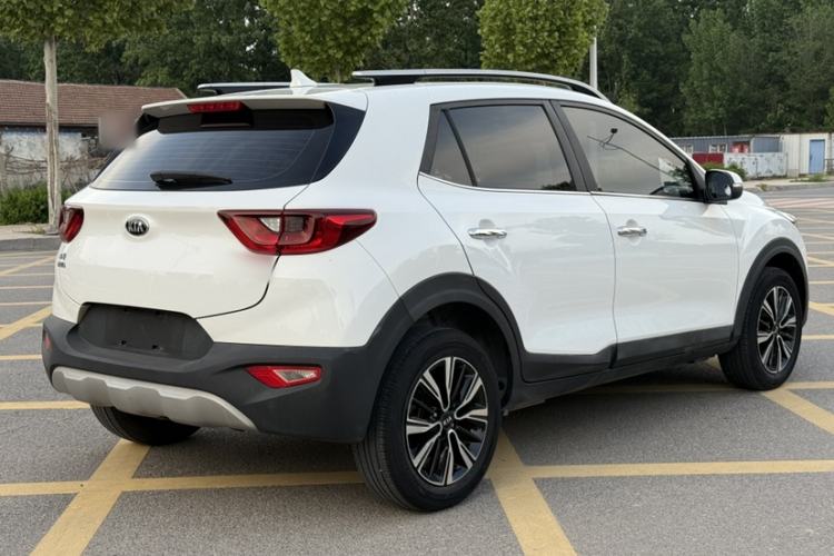 Used Kia kx1 Stonic 2019 1.4L Automatic Sport Edition China VI Exterior 9