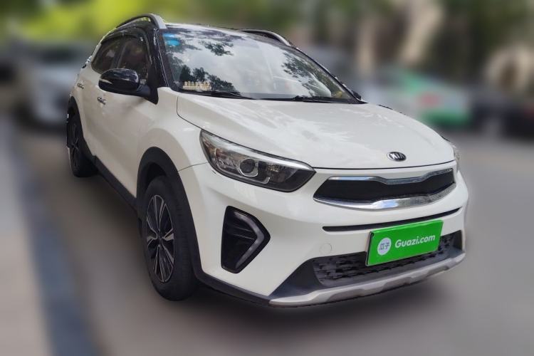 Used Kia kx1 Stonic 2019 1.4L Automatic Fun Edition China V Standard Front Right 45 Deg