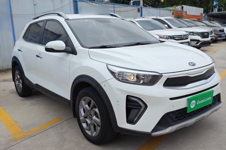 Used Kia kx1 Stonic 2019 1.4L Automatic Fun Edition China V Standard Front Right 45 Deg