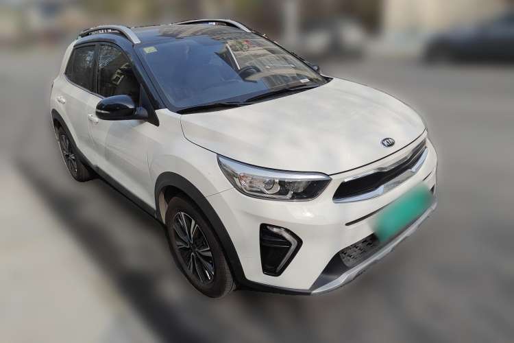 Used Kia kx1 Stonic 2019 1.4L Manual Fun Edition China VI Standard Front Right 45 Deg