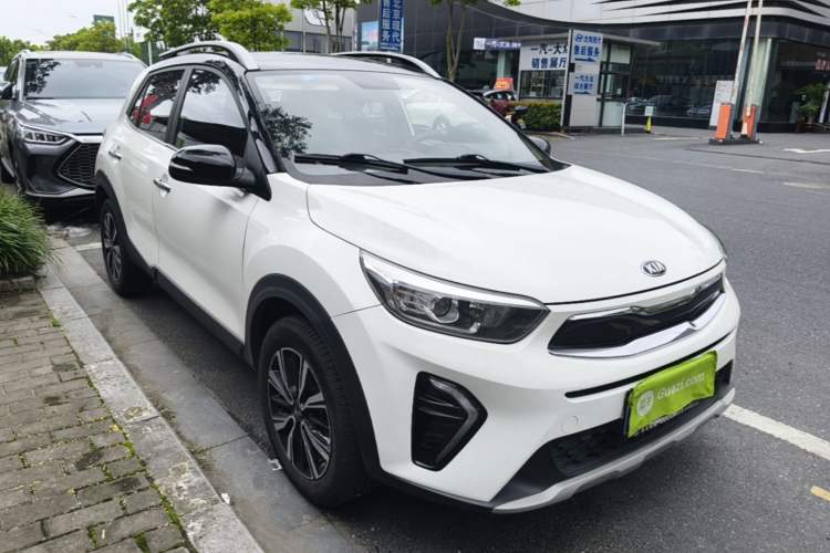 Used Kia kx1 Stonic 2019 1.4L Automatic Fun Edition China VI Front Right 45 Deg