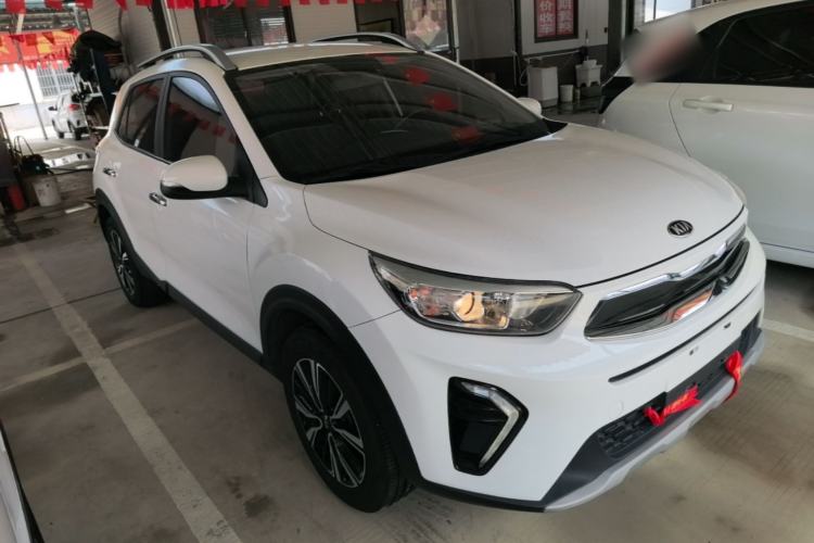 Used Kia kx1 Stonic 2019 1.4L Automatic Fun Edition China VI Front Right 45 Deg