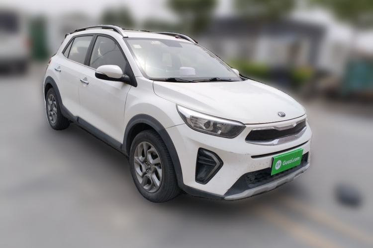 Used Kia kx1 Stonic 2019 1.4L Automatic Fun Edition China V Standard Front Right 45 Deg