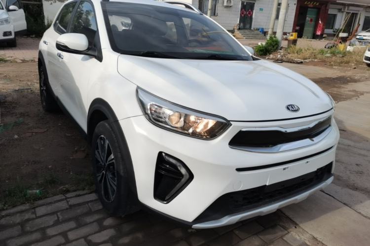 Used Kia kx1 Stonic 2019 1.4L Automatic Fun Edition China VI Front Right 45 Deg