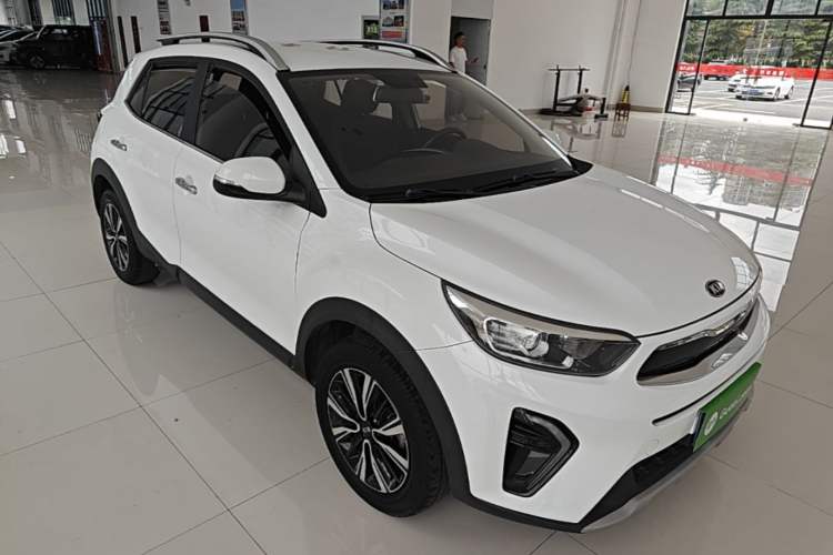 Used Kia kx1 Stonic 2019 1.4L Automatic Fun Edition China VI Front Right 45 Deg