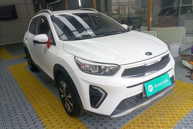 Used Kia kx1 Stonic 2019 1.4L Automatic Fun Edition China VI Front Right 45 Deg