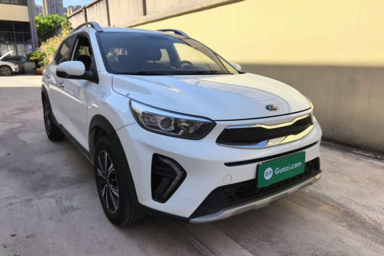 Used Kia kx1 Stonic 2019 1.4L Automatic Fun Edition China VI Front Right 45 Deg