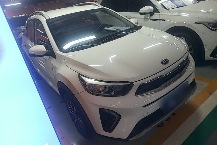 Used Kia kx1 Stonic 2019 1.4L Automatic Fun Edition China VI Front Right 45 Deg