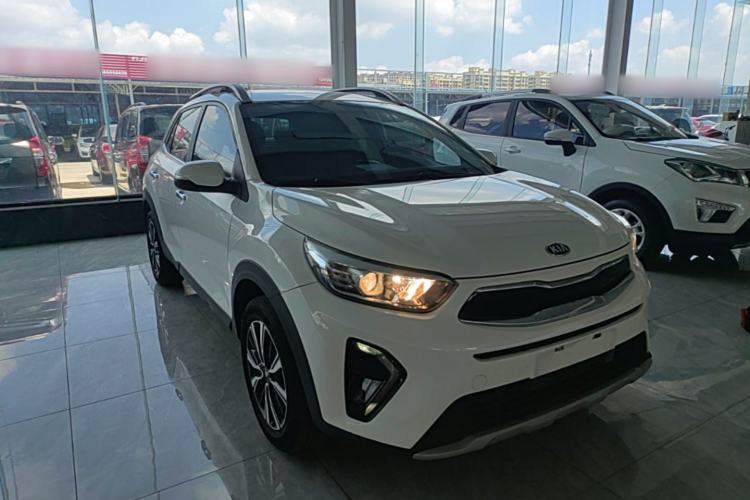 Used Kia kx1 Stonic 2019 1.4L Automatic Sport Edition China VI Front Right 45 Deg