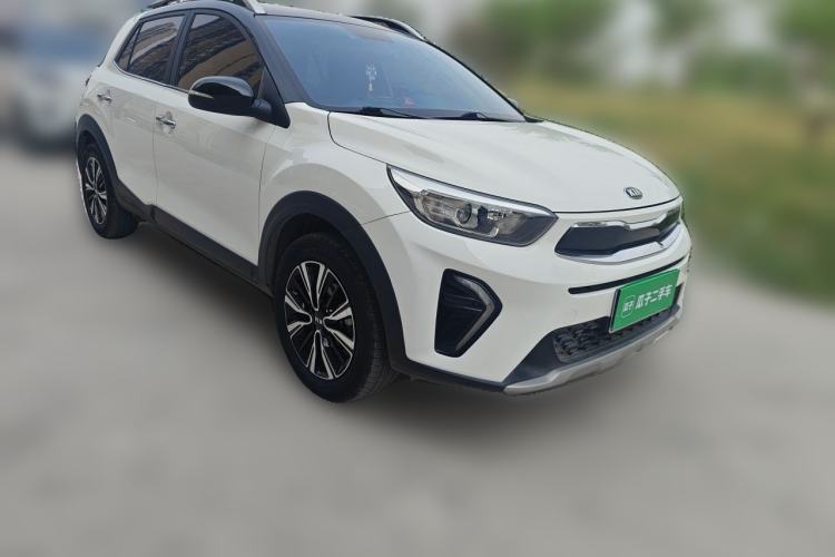 Used Kia kx1 Stonic 2019 1.4L Automatic Sport Edition China VI Front Right 45 Deg