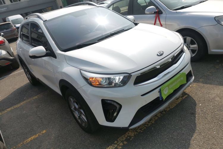 Used Kia kx1 Stonic 2019 1.4L Manual Fun Edition China VI Standard Front Right 45 Deg