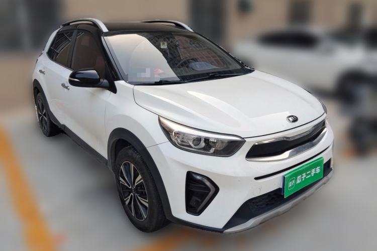 Used Kia kx1 Stonic 2019 1.4L Automatic Sport Edition China VI Front Right 45 Deg