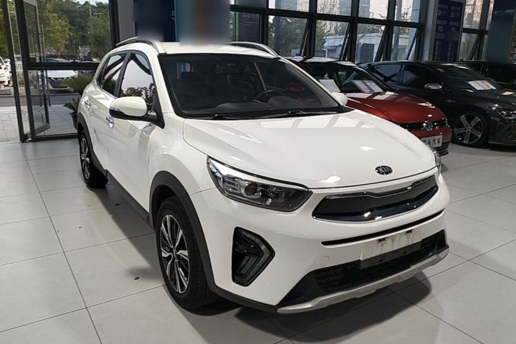Used Kia kx1 Stonic 2019 1.4L Automatic Fun Edition China VI Front Right 45 Deg