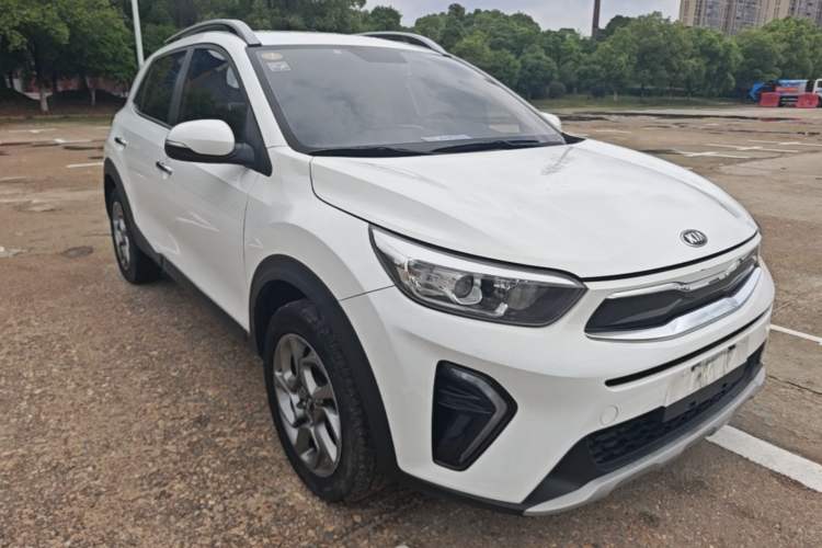 Used Kia kx1 Stonic 2019 1.4L Automatic Fun Edition China V Standard Front Right 45 Deg