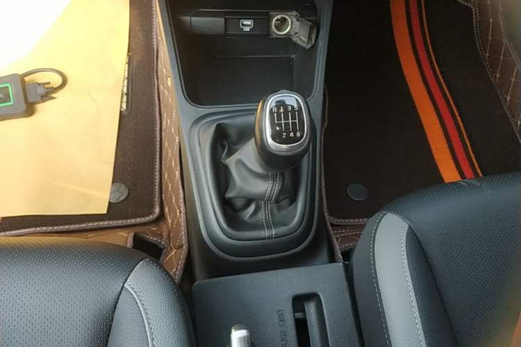 Used Kia kx1 Stonic 2019 1.4L Manual Fun Edition China VI Standard Gear Lever
