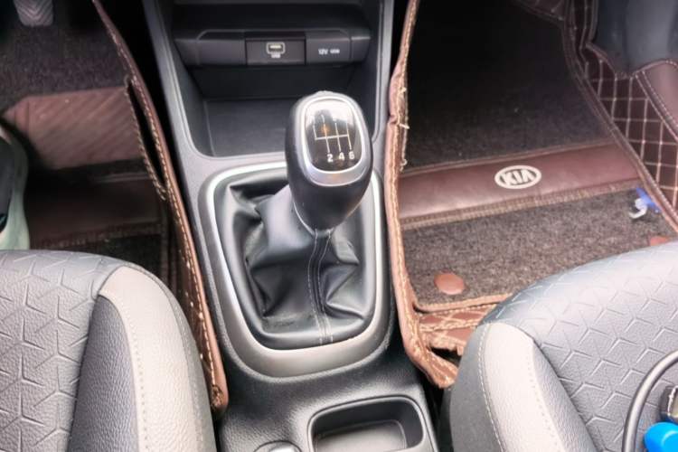 Used Kia kx1 Stonic 2019 1.4L Manual Fun Edition China VI Standard Gear Lever
