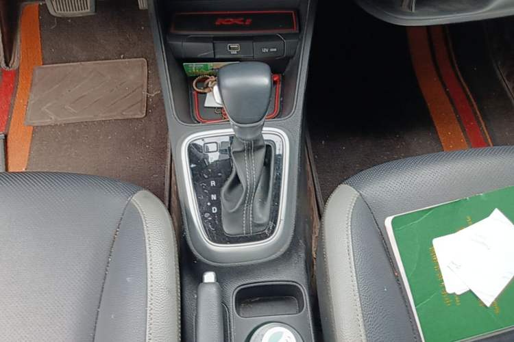 Used Kia kx1 Stonic 2019 1.4L Automatic Fun Edition China VI Gear Lever