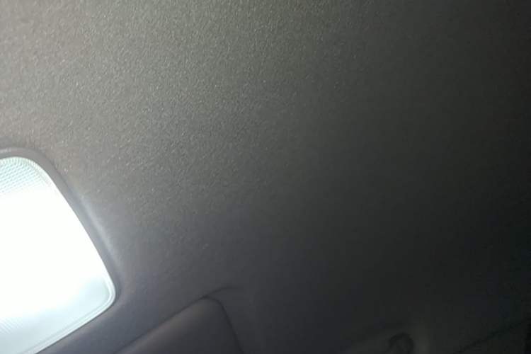 Used Kia kx1 Stonic 2019 1.4L Automatic Fun Edition China V Standard Headliner