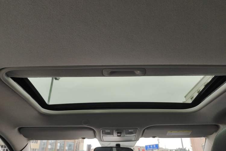 Used Kia kx1 Stonic 2019 1.4L Automatic Fun Edition China VI Headliner
