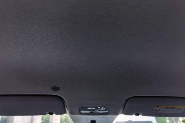 Used Kia kx1 Stonic 2019 1.4L Automatic Sport Edition China VI Headliner