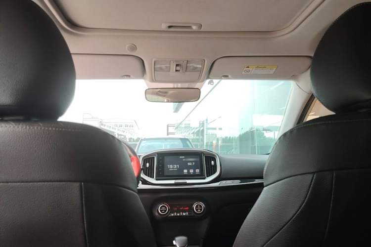 Used Kia kx1 Stonic 2019 1.4L Automatic Sport Edition China VI Headliner
