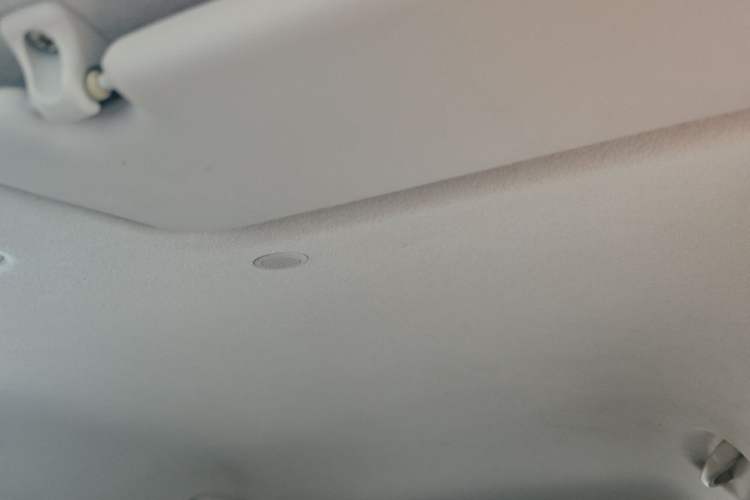 Used Kia kx1 Stonic 2019 1.4L Automatic Fun Edition China VI Headliner