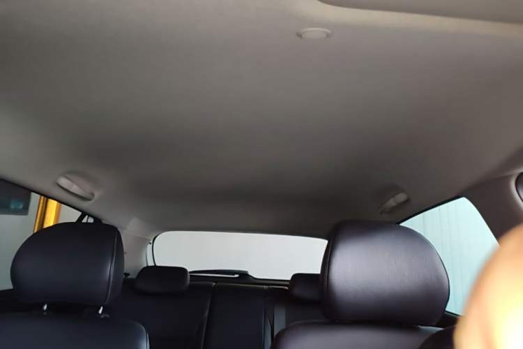 Used Kia kx1 Stonic 2019 1.4L Automatic Fun Edition China VI Headliner
