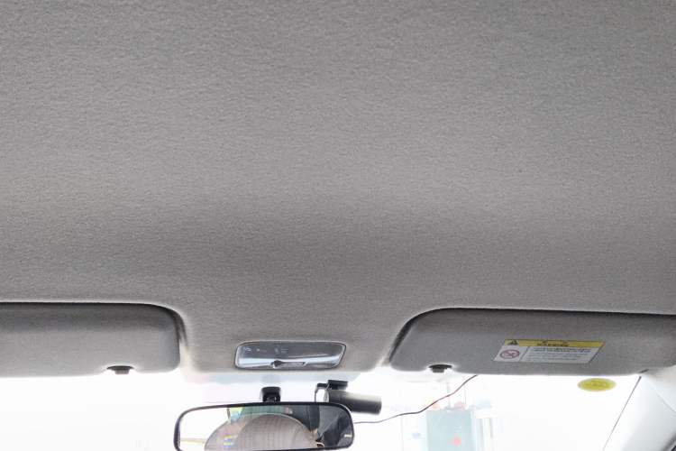 Used Kia kx1 Stonic 2019 1.4L Manual Fun Edition China VI Standard Headliner