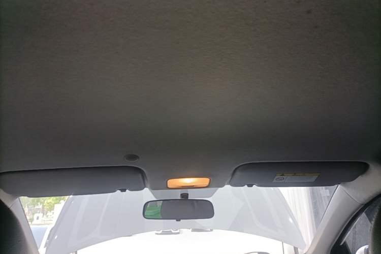 Used Kia kx1 Stonic 2019 1.4L Automatic Fun Edition China VI Headliner